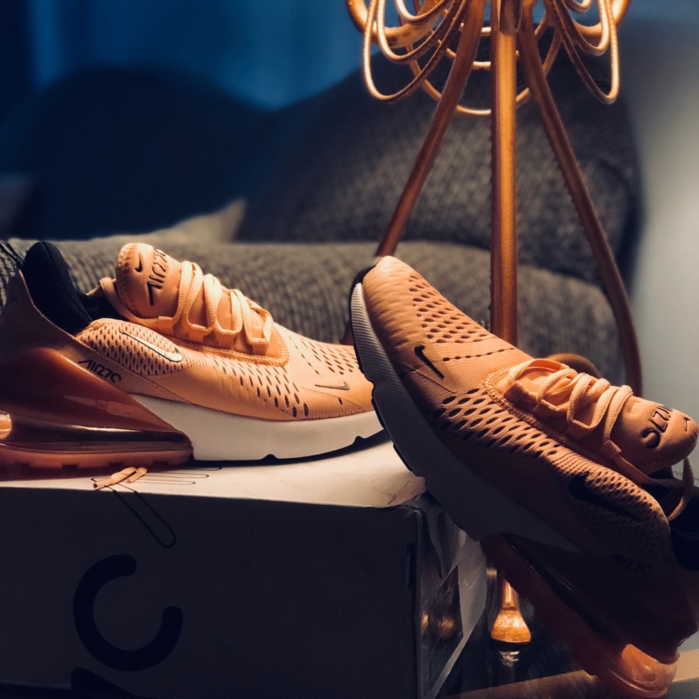 Nike Air 270 women’s sz 8